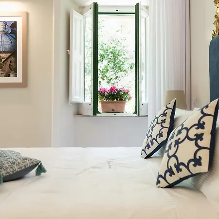 Palazzo Taranto Luxury Bed & Breakfast