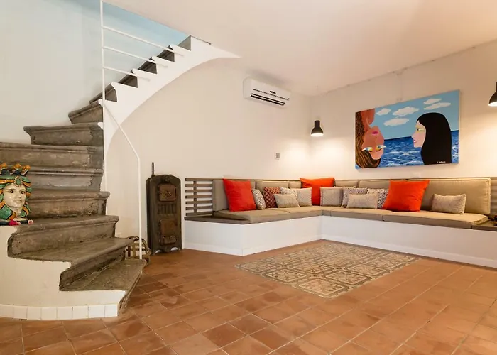 Palazzo Taranto Luxury Bed & Breakfast Caltagirone